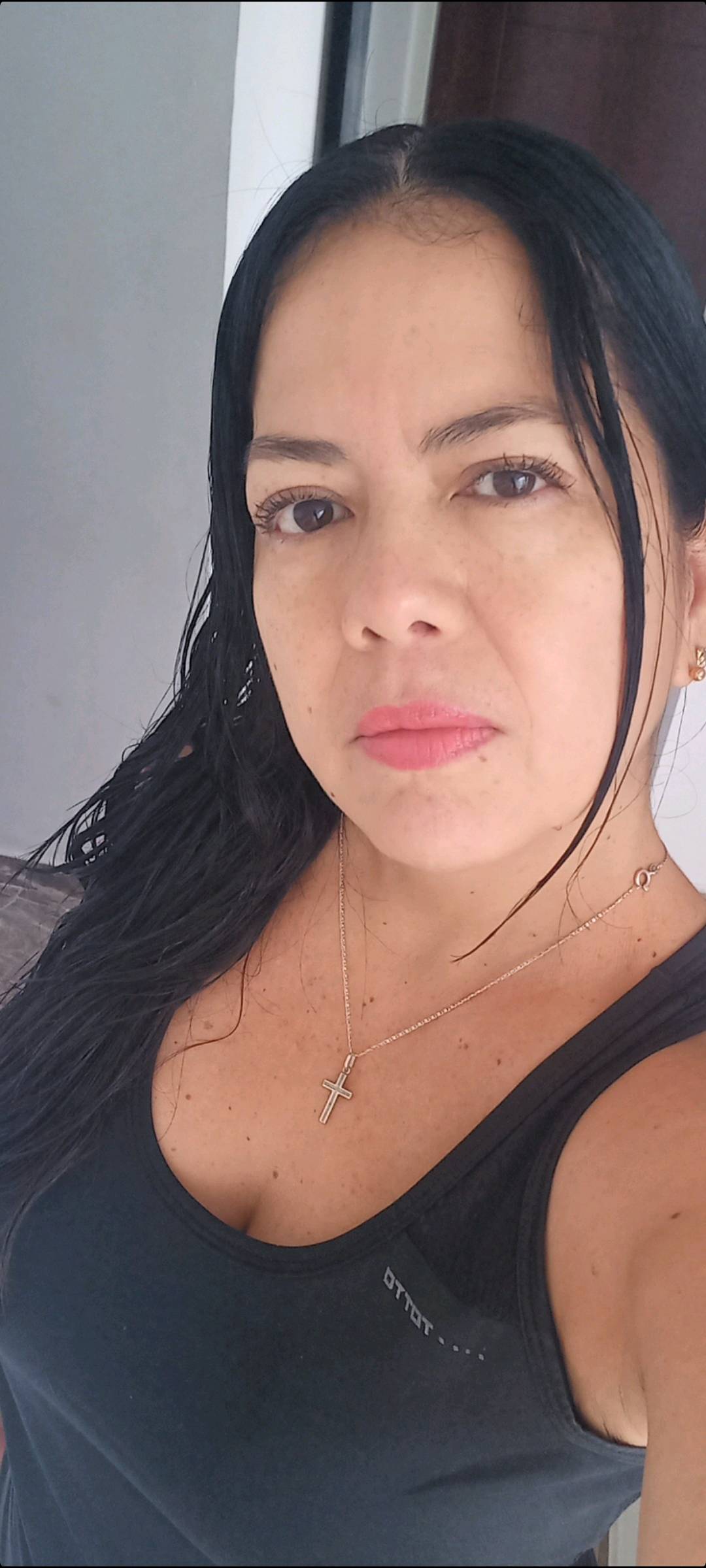 Mariposa from Colombia, on Whisperly, where safety is in your hands